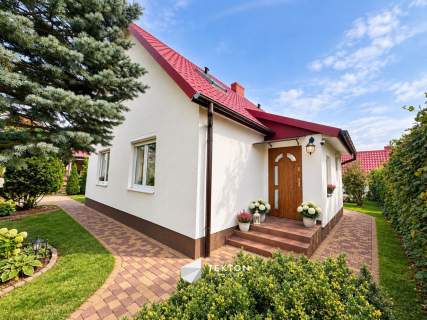 DOM Z DUŻĄ DZIAŁKĄ   GOTOWY DO WPROWADZENIA