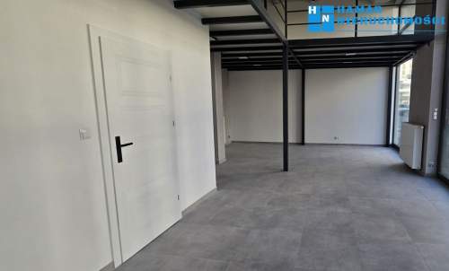 Lokal użytkowy na parterze 51,52 m 35,06 m antresoli