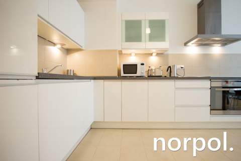 Angel Plaza Apartament 48 m z widokiem na ogród komórka, mi