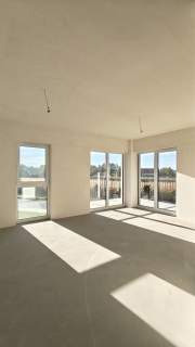 NA SPREDAŻ 3POKOJOWY APARTAMENT NAROŻNY BALKON
