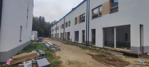 Szamocin, Las , Segment , 5 pok. , 140 m2, garaż .