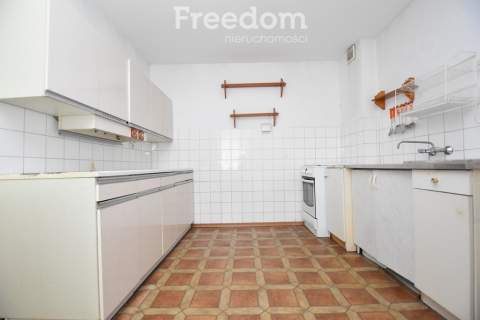 Mieszkanie 61 m2, bez czynszowe, ogródek, pom. gospodarcze