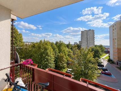 Północ 2 pokoje duży balkon winda po remoncie