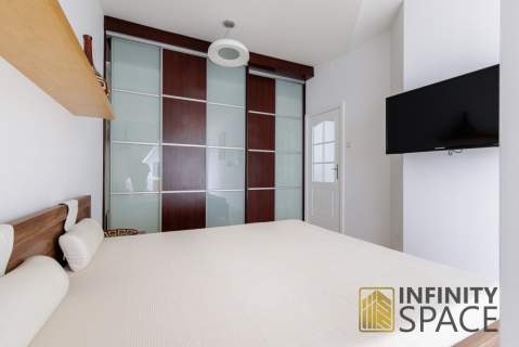 Dwupoziomowe 100m2 Sauna Kominek Garaż