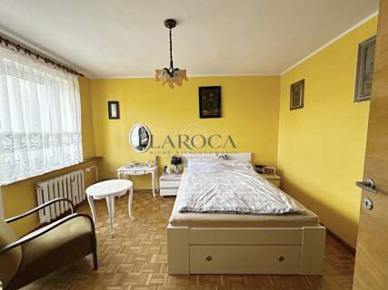 Dom w centrum Torunia oraz budynek gospodarczy