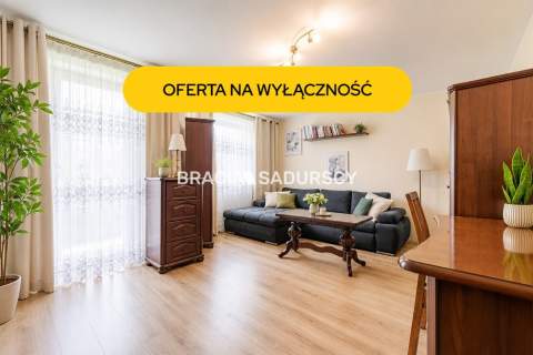 2 pokoje, osobna kuchnia, m. postojowe, komórka