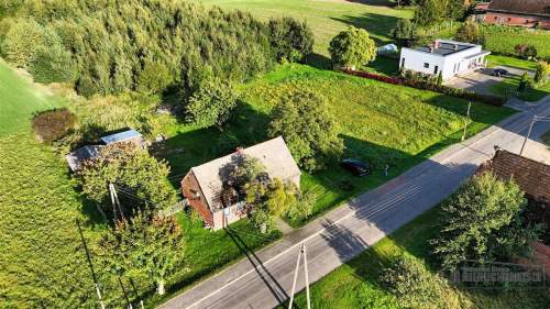 Urokliwy dom do remontu z cegły. Grunt 2,8 ha.