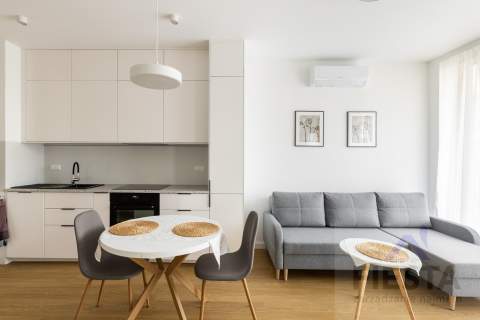 Nowy apartament 2 pokoje ul. Chmielna garaż