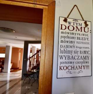 Rezydencja u podnórza Beskidu Małego.