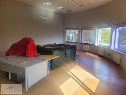 Dom i Budynek przemysłowy w dobrej lokalizacji