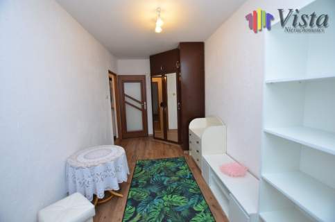 2 Ładne pokoje , duży balkon