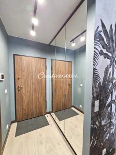Nowoczesny apartament z balkonem i garażem Wola