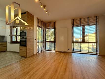 3 pokoje, balkon i poddasze 84 m2 Wawer