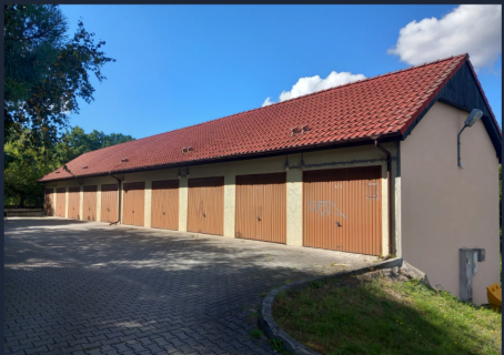 Garaż ul. Osiedle Śląskie WG RACULKA