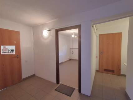 Lokal bezczynszowy Zielonki centrum 8 m. kw.