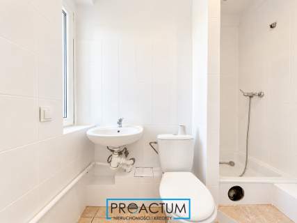 67,60 m2, po remoncie, 3 pokoje, centrum
