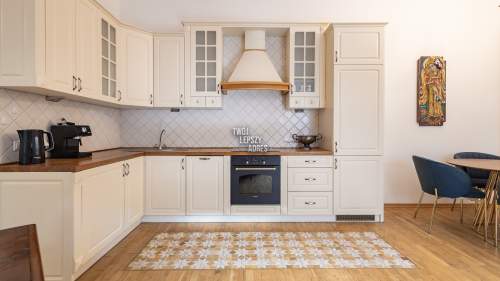 Wyjątkowy apartament na Starym Mieście z balkonem