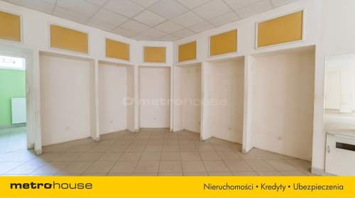 Lokal z witrynami przy Placu Ratuszowym - 95 m 