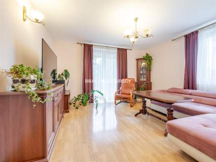 2 piętro, balkon, 3 pok., piwnica,zielono, parking