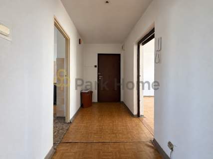 Os. OGRODY, I piętro, 3 pokoje, balkon. Cegła.
