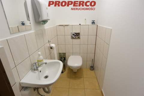 Lokal pow. 44 m2, Daleszyce, Centrum