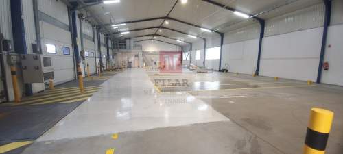 Obiekt -1 ha działki 2400m2 magazyny 770m2 biur 