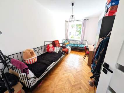 Przestronne mieszkanie parter przy Centrum.