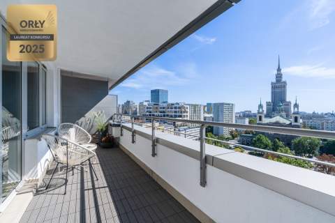 Apartament przy placu Grzybowskim