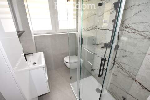 Mieszkanie, 2 pokoje 45m2 z balkonem w Centrum