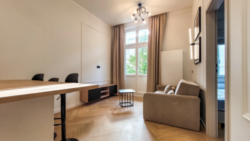 Pierwszy najem 2 pokoje z balkonem w centrum