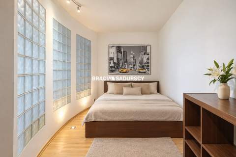 DO REMONTU KLINY 40m2 PARTER ZIELEŃ