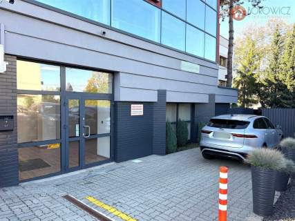 Lokal 71,5 m2, parking i klimatyzacja, parter