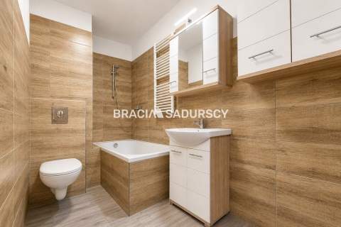 2 POK DUŻY BALKON MIEJSCE POSTOJOWE UL.NIEBYŁA