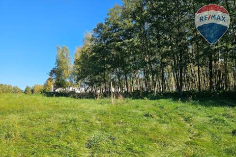 Działka budowlana 2292m2 z lasem nad rzeczką