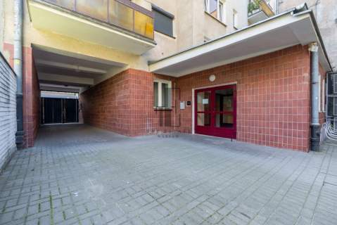 3 pokoje dwustronne do remontu ścisłe centrum