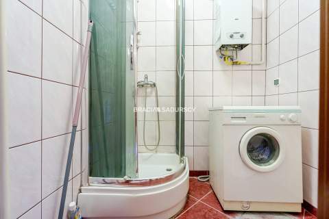 os. ogrodowe, 2pok z osobną kuchnią, 2500 zł