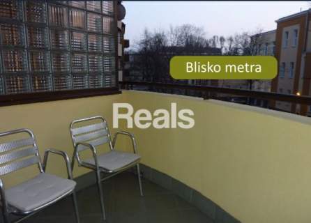 96 m 3 pokoje Klimatyzacja Garaż Metro