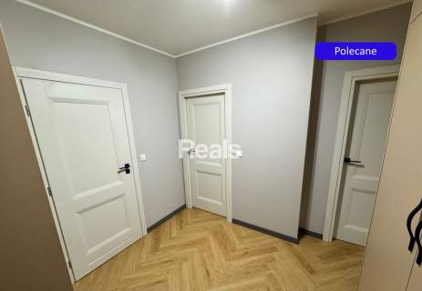 Z garażem i komórką, przy Parku