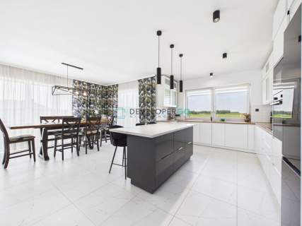 Komfortowy dom parterowy 155 m 4 sypialnie