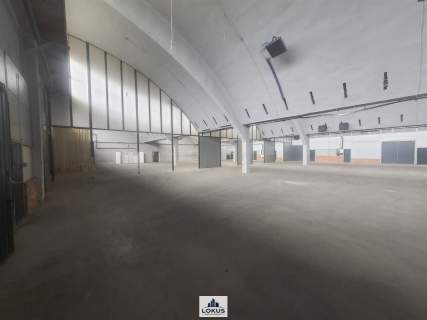 Hala produkcyjno-magazynowa 1424 m2 rampa biuro