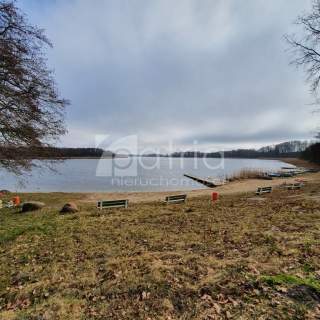 Działka- 3644 m2 nad jeziorem z warunkami zabudowy