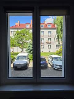 Dwustronne, ciche i bardzo ustawne 3 pokoje na parterze