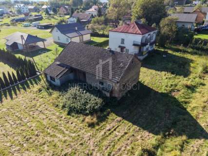 DOM Z POTENCJAŁEM I DUŻĄ STODOŁĄ NA DZIAŁCE 24,33 AR - UMIESZCZ