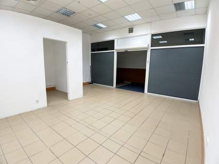 33 m na handel, usługi lub warsztat I GLOB, Łódź
