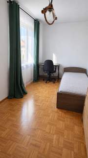 3 pok, ciche, jasne z balkonem i piwnicą. Możliwość dokupienia...