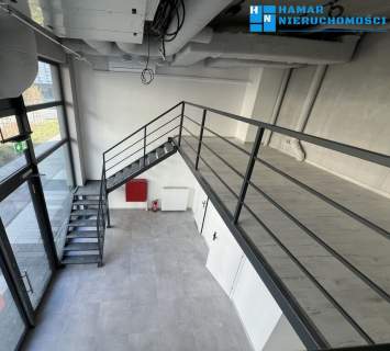 Lokal użytkowy na parterze 51,52 m 35,06 m antresoli