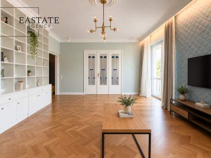 Powiśle Designerski apartament w kamienicy 2 balkony i garaż