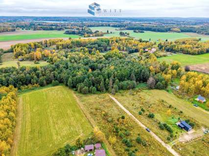 3263 m WZ Blisko jeziora Dąbrowa Wielka