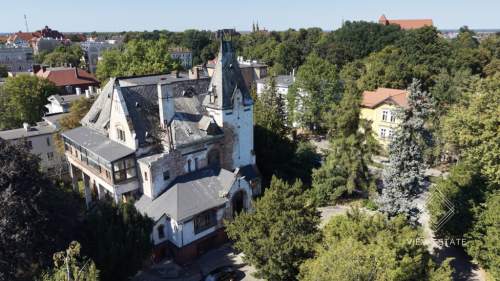 Pozwolenie na budowę budynek z historią hotel
