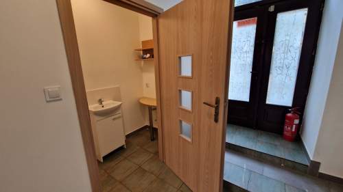 Starowiślna Lokal Handlowo-Usługowy-Biurowy